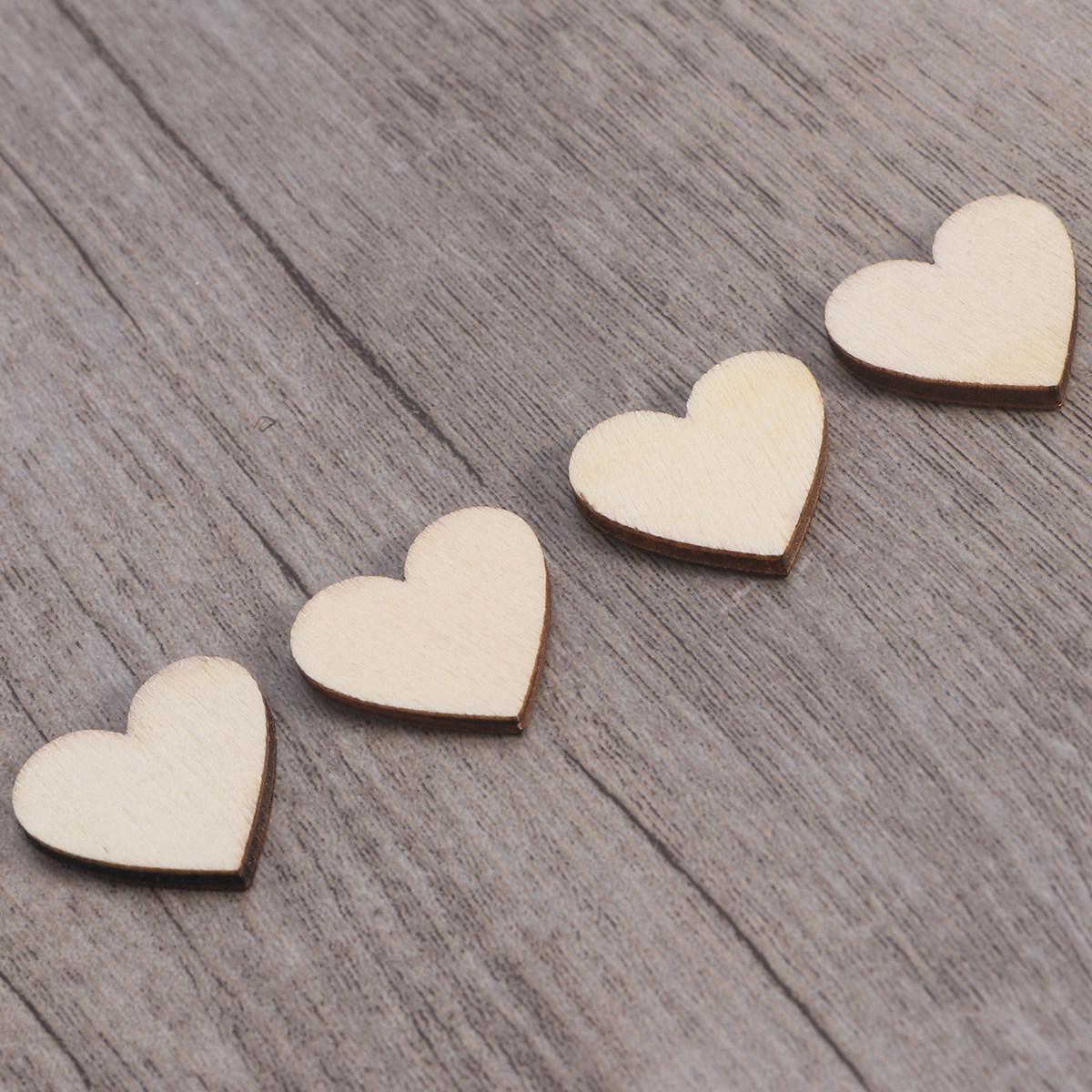 

50Pcs Natural Wood Color Wooden Heart Slices 40Mm Smooth Sanded Both Sides for DIY Crafts Scrapbooking Embellishments Decoupage 2X2X0.3CM