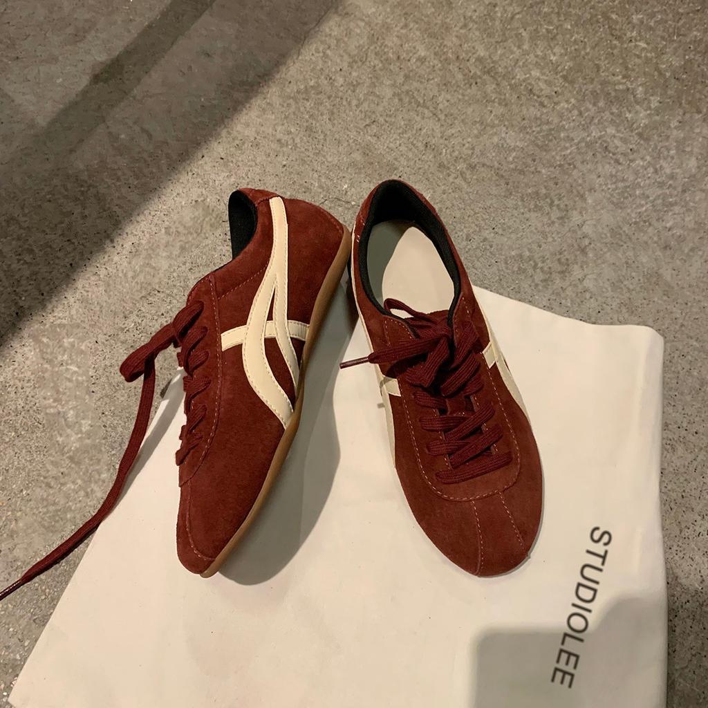 Grape Mother Same Spot Autumn and Winter Retro Leather German Training Shoes Women's Board Shoes Flat Bottom Lace-up Casual Forrest Gump Sports Shoes