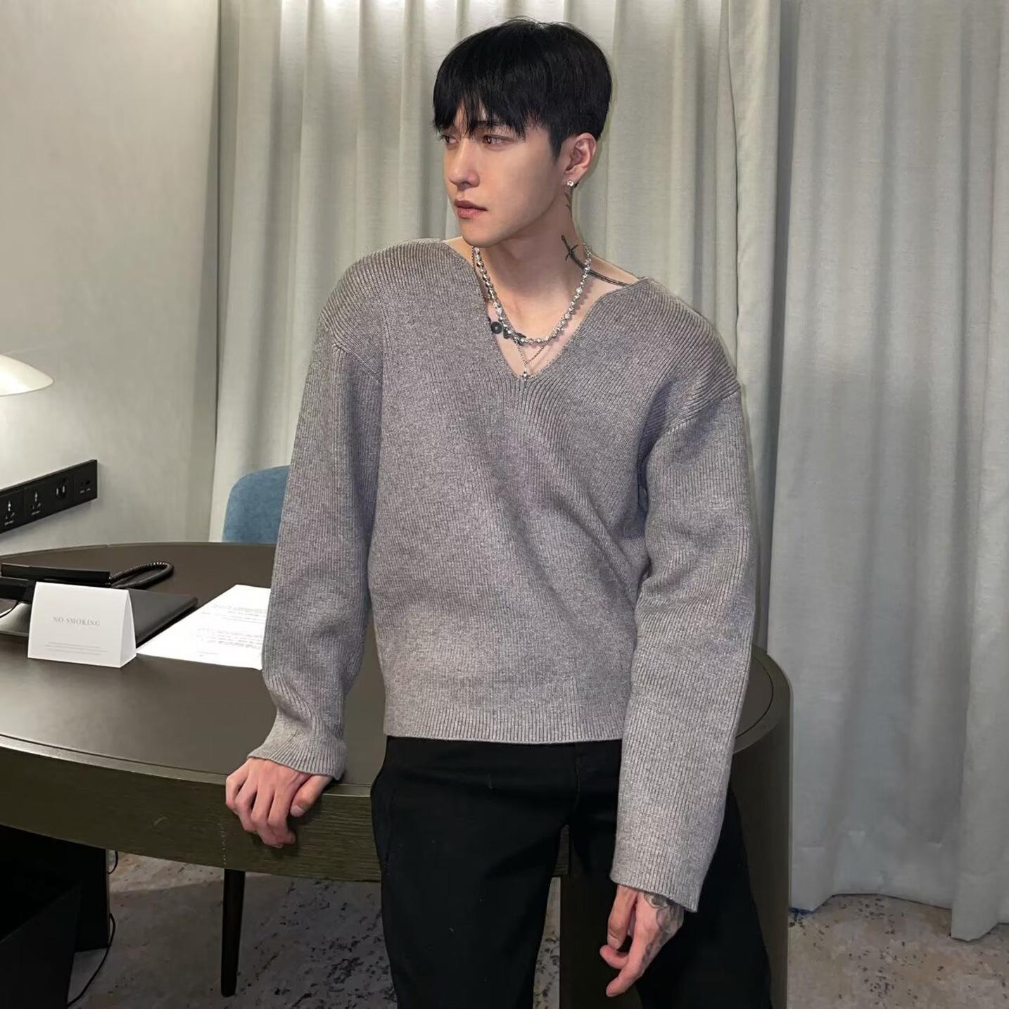 Men s U-neck Long Sleeve Irregular Slim Fit Knit Sweater - Autumn & Winter Business Casual Collection M
