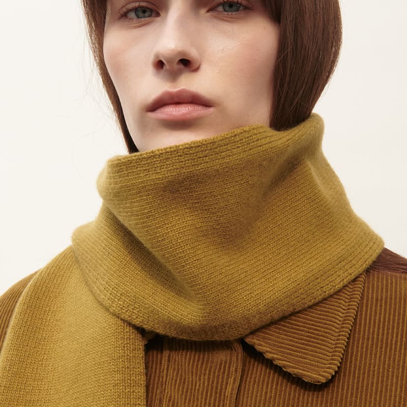 MORE OR LESS Cashmere Knit Muffler - Olive