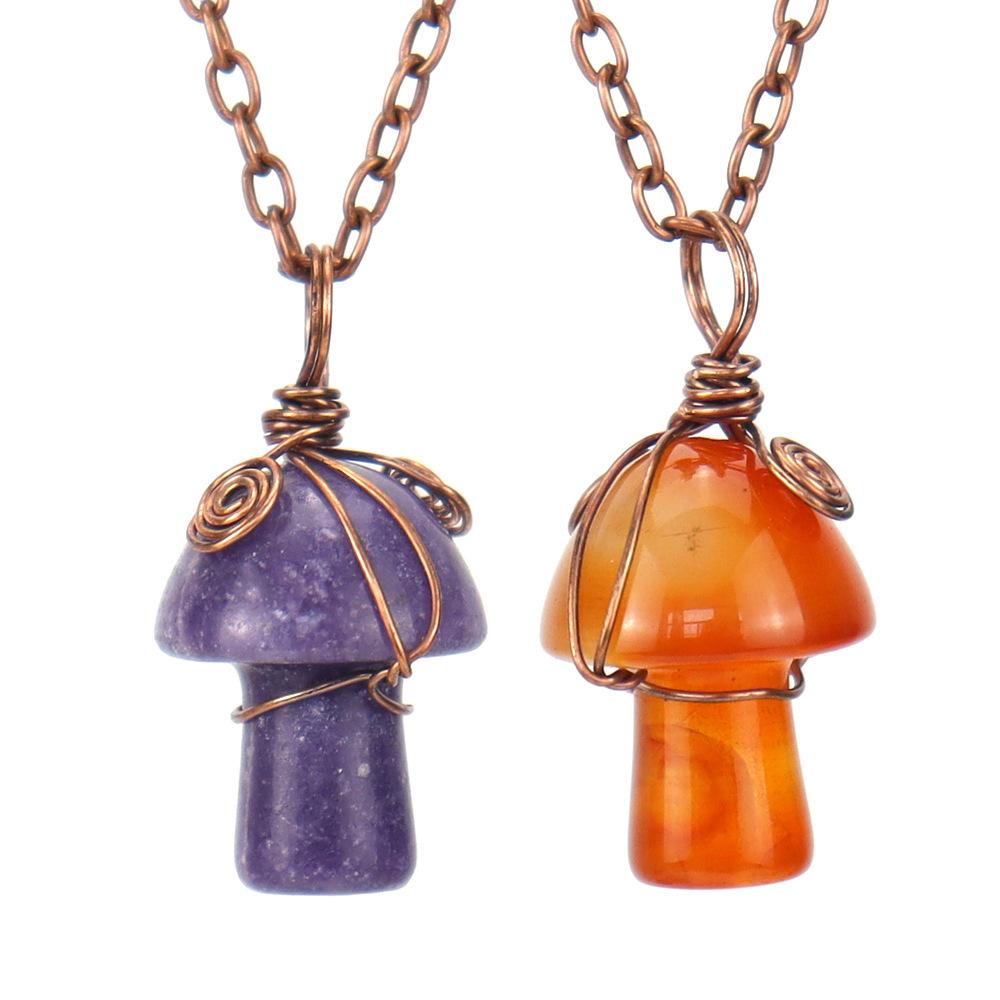 Hand-Wound Crystal Green Dongling Agate Small Mushroom Pendant Necklace Jewelry N586