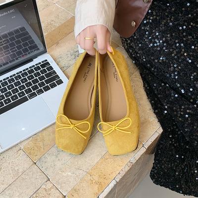 Chaussures plates françaises à fond plat et à bouche peu profonde pour femmes, chaussures d'été 2025, nouvelles chaussures pour femmes à nœud, chaussures bateau rouges à bout carré