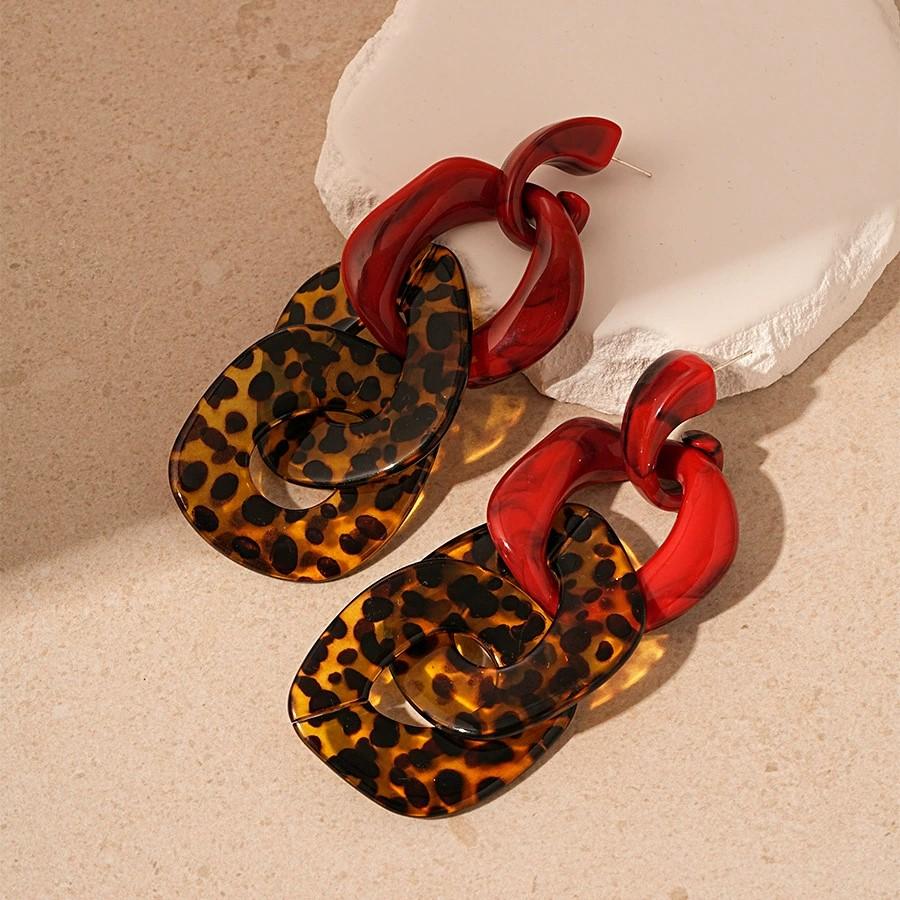 

Exaggerated Acrylic Board Classic Leopard Print Geometric Pendant Suitable for Ladies Party Matching
