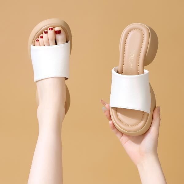 Fashion Shoes Women House Slippers Platform Luxury Slides Pantofle Big Size Square heel Loafers Soft Designer 2025 Block Fashion