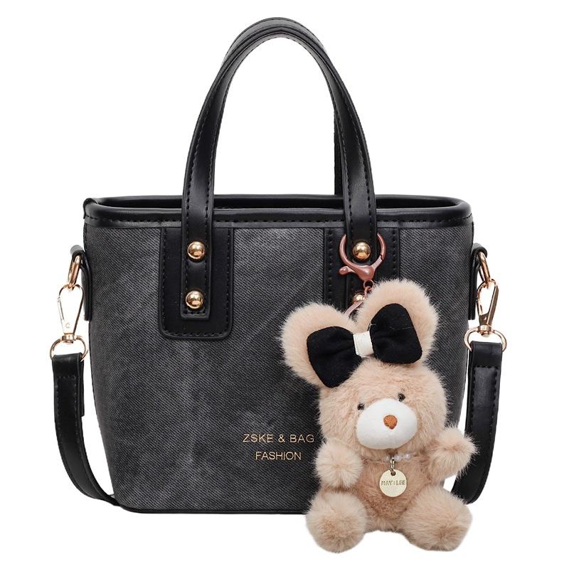 Handbag Small Fresh Bag Women's 2025 New Shoulder Bag Crossbody Bag Fashion Niche Bucket Texture Casual Women's Bag