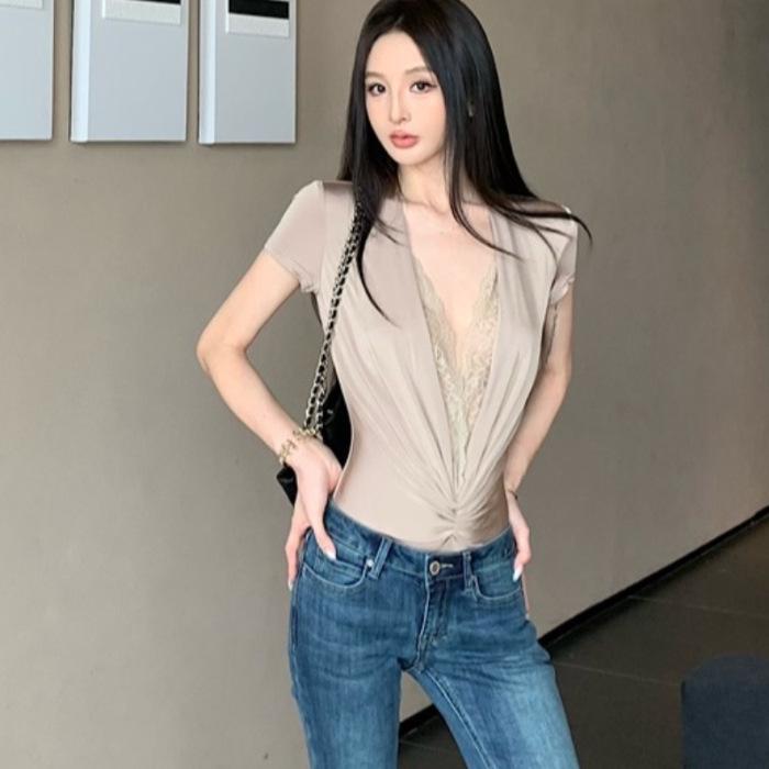 Spicy Lace Patchwork V-Neck Slim Jumpsuit with Short Sleeves - Summer 2025 Collection