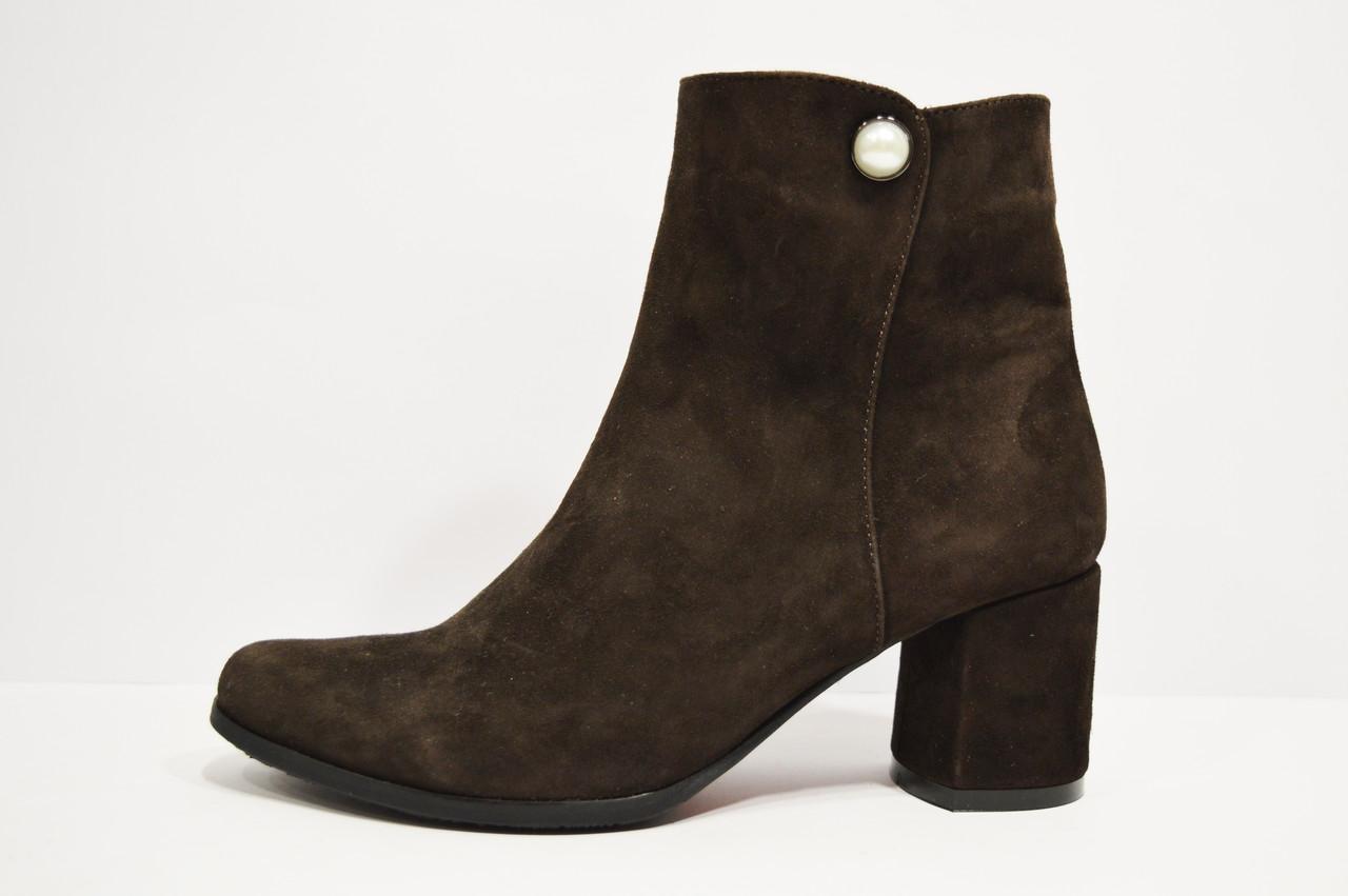 

Черевики Nivelle 5404 36 Чорні замша 36 шоколад коричневого кольору