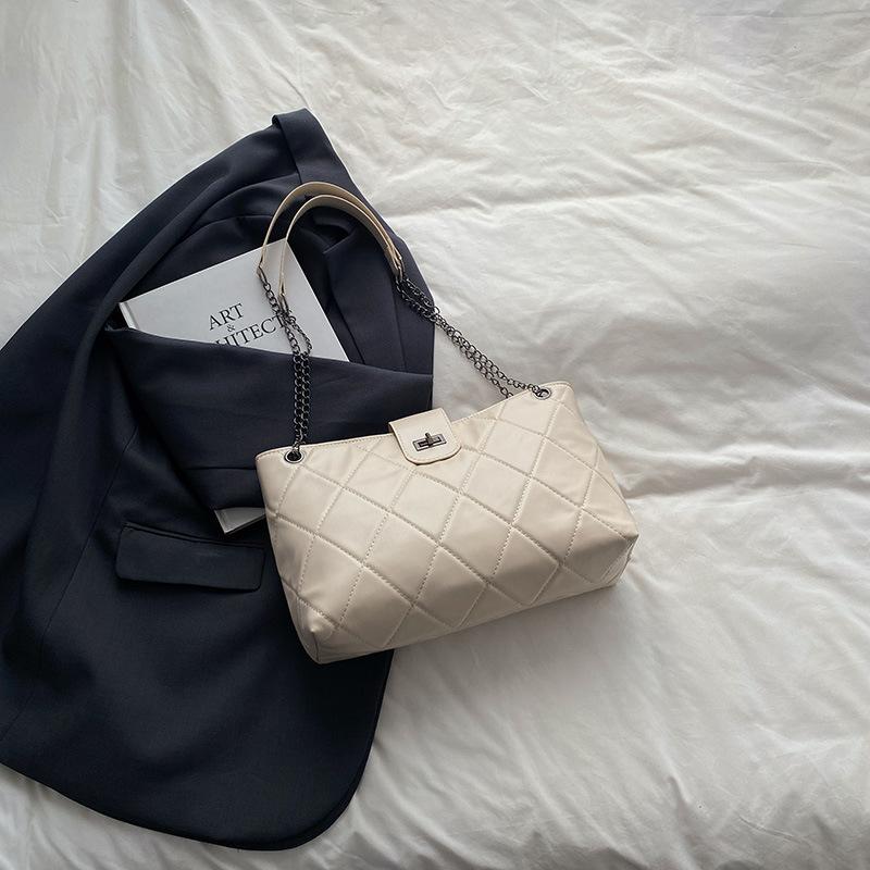 Commuting to work, large-capacity diamond tote bag, women's 2025 summer new simple and fashionable small fragrant shoulder bag