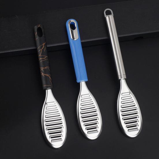 Multifunctional Cooking Tool Stainless Steel Fish Scale Remover, Compact with Ergonomic Non-slip Garlic And Ginger Grater Handle, for Kitchen Seafood