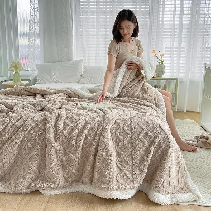 Lamb Wool Thick Winter Blanket Double Side Microfiber Flannel Throw Blanket for Bed Comfortable Super Soft Warm Comforter Double