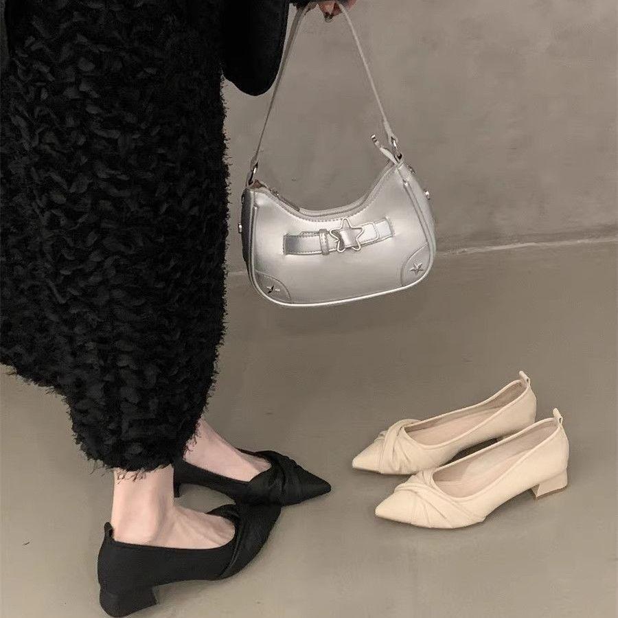 Pointed Toe Shoes With Solid Color And Pleated Design For Casual Daily Wear