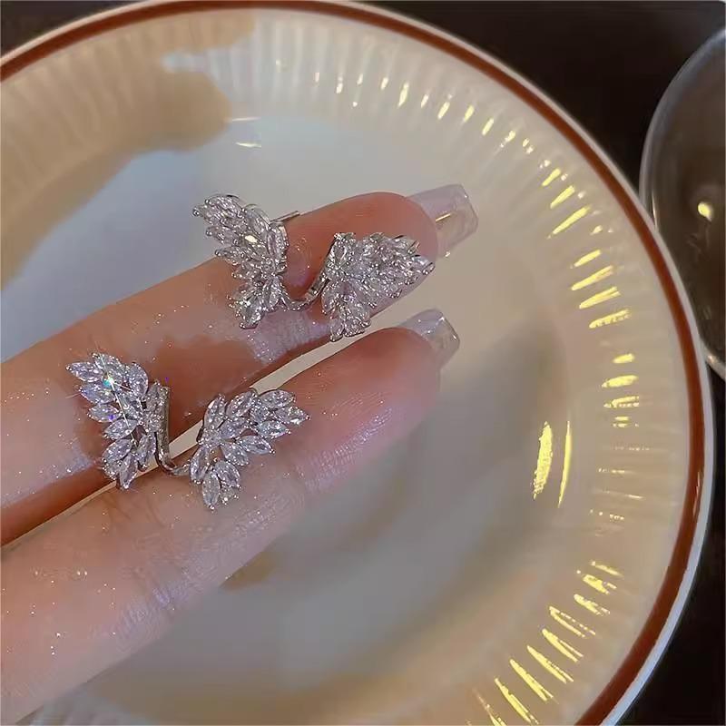Korean Fashion Rhinestone Butterfly Wing Earrings, S925 Silver Studs, Versatile Fairy Accessories for Women