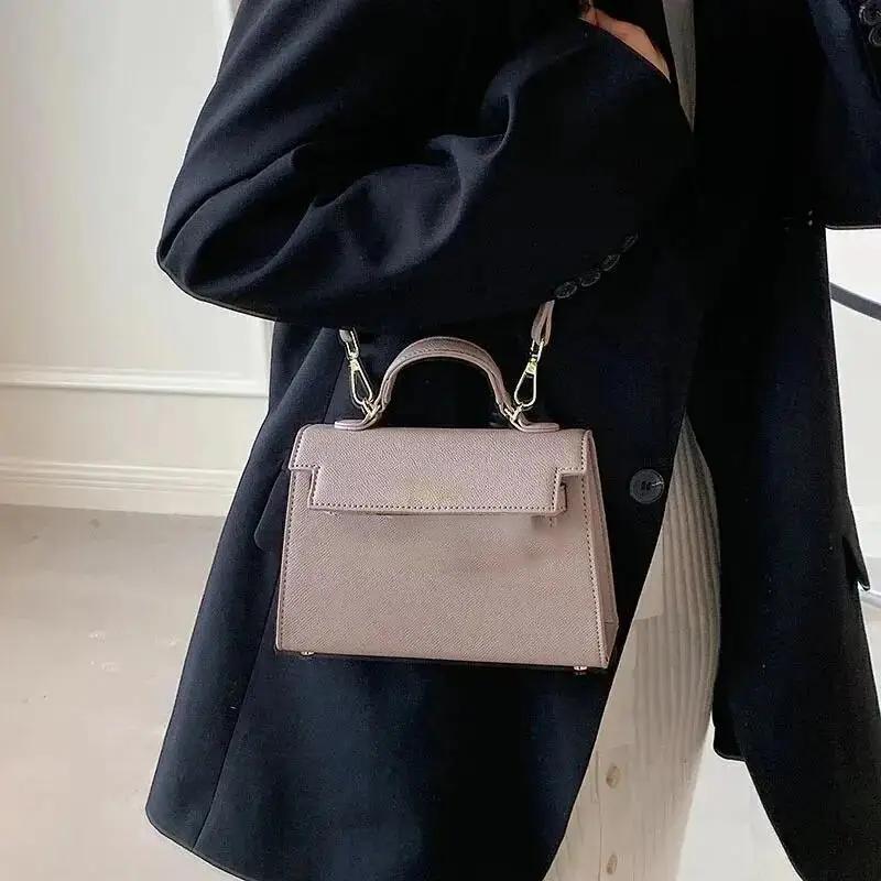 Women's Bag Large Capacity Shoulder Bag New Style Trendy Kara Bag Fashionable Simple Versatile Single Handbag