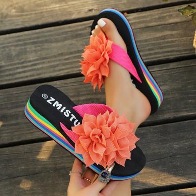 Suvised plätud vikerkaarevärviliste lilledega, paksu tallaga, lahedad plätud, värvilise tallaga naiste kingad ja vabaaja rannaplätud