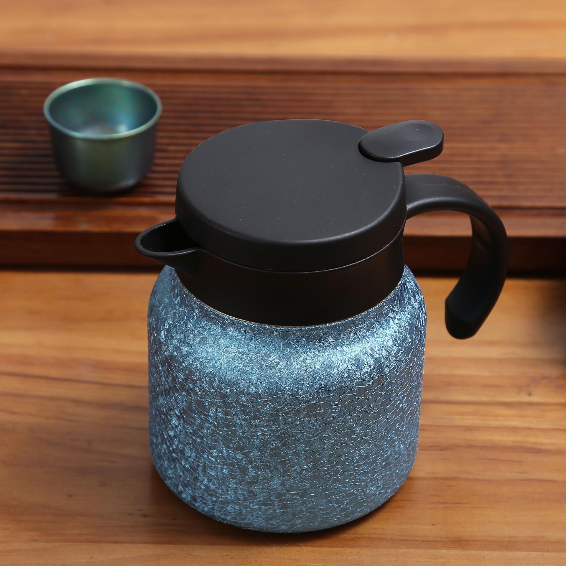 Premium Titanium-Coated Insulated Tea Stew Pot with Large Capacity and Portable Handle 1000ml синий