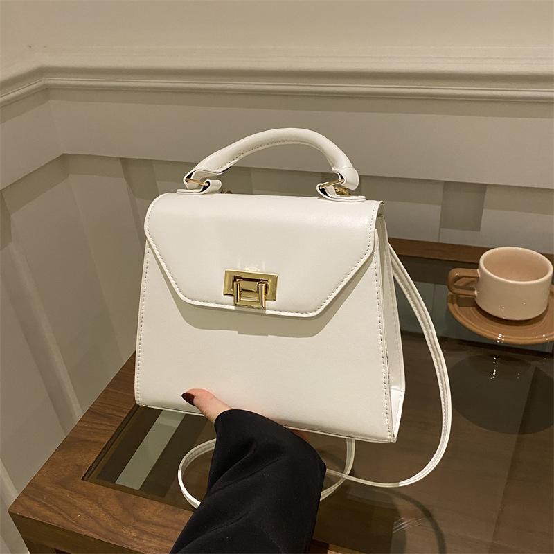 

Niche design retro small bag women s new high-end sense versatile shoulder small square bag crossbody small square bag білий