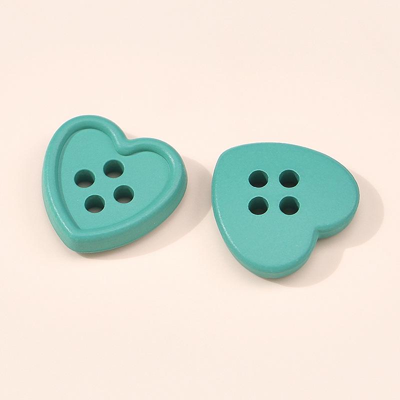 New Cute Four-Hole Heart Shaped Plastic Buttons for DIY Children's Clothing & Decoration