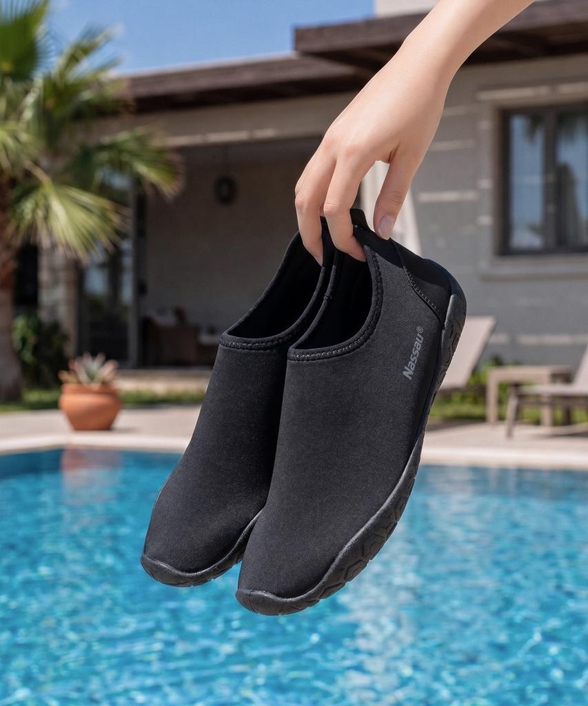 Nassau Skin Fit Aqua Shoes (Black)