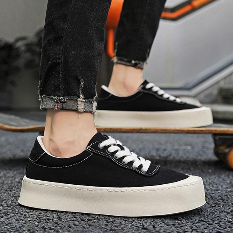 Fashion Man Flats Canvas Shoes 2025 New Youth Street Casual Shoes Loafers Breathable Men Slip-on Versatile Sneakers Fast Shipping Hombre