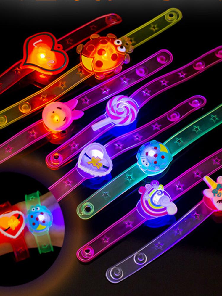 

12-Piece Set of Cute Cartoon Glow Bracelets Kids Birthday Party, Wedding Guest Gifts Halloween & Christmas Party Decorations S&Cartoon Amnimal