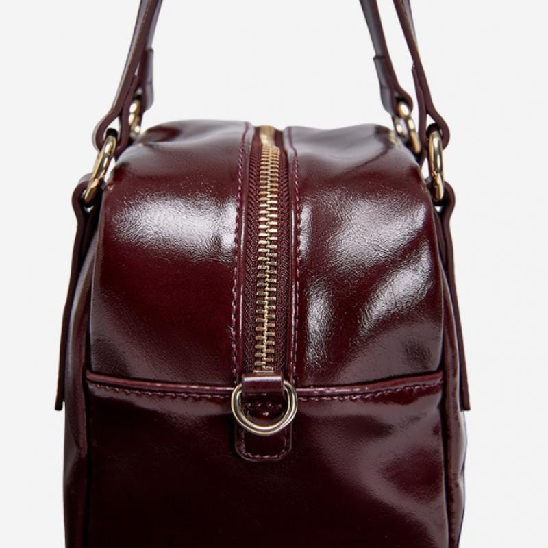 By ESquire Women S Monet Square Tote Bag Wine