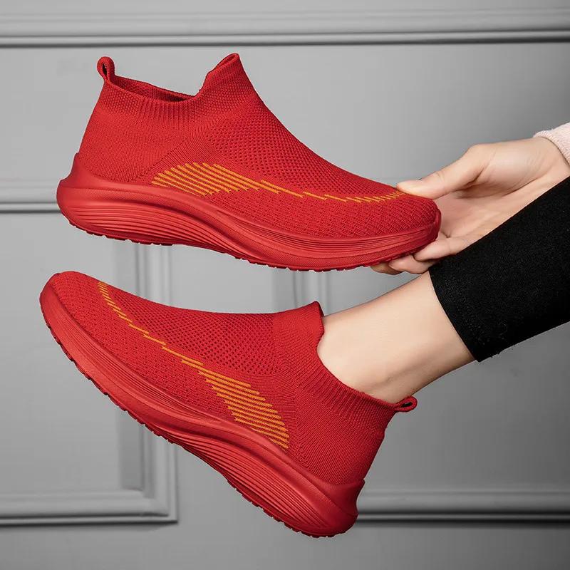 Hot Sale Cheap Mens Socks Shoes Sneakers Unisex Spring Summer Breathable Sneakers Slip-on Platform Sneakers Zapatillas De Hombre