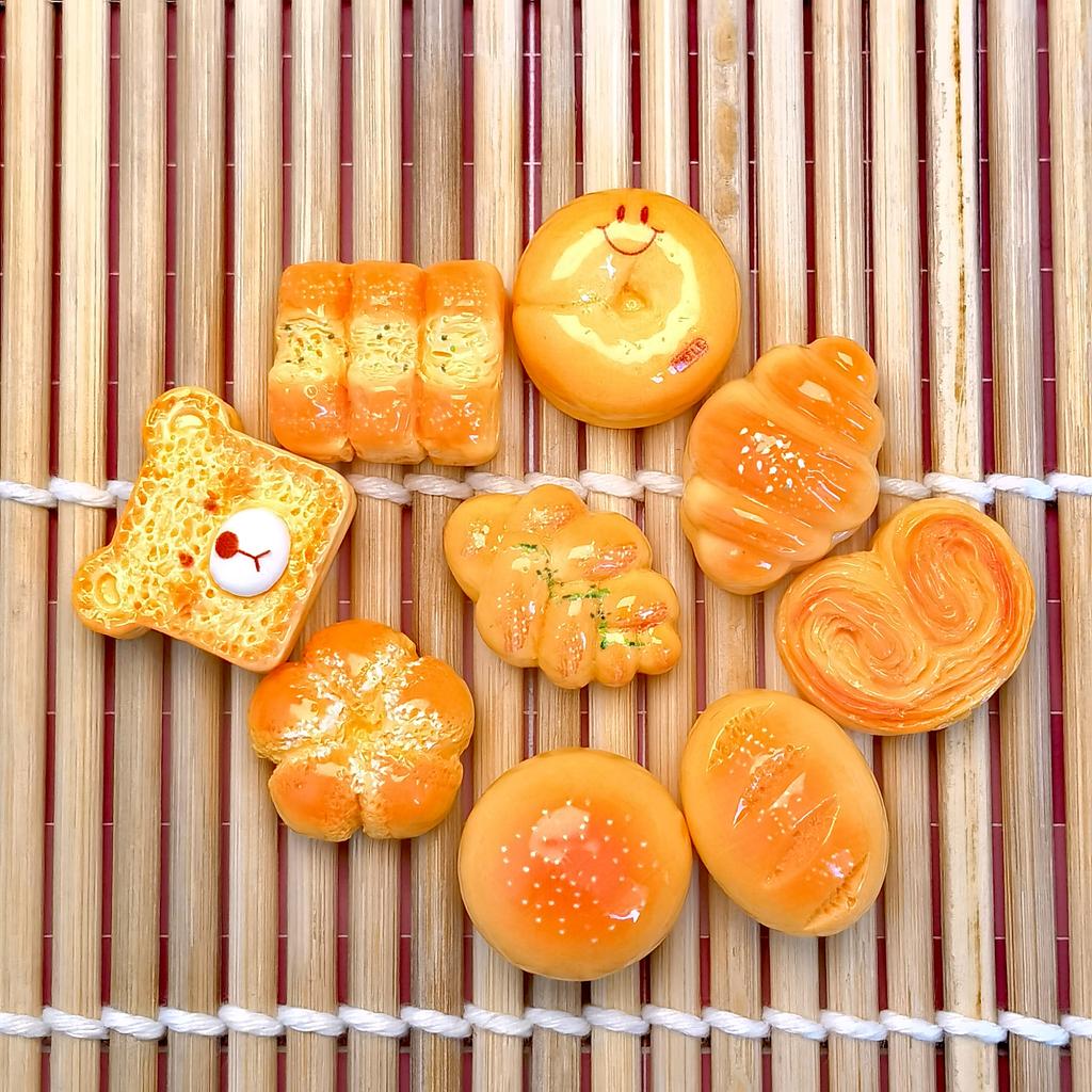 100PCS Mini Food Resin Accessories Bread Cookie Flatback Cabochon for Hair Clips Shoe Hair Accessories Jewelry Crafts