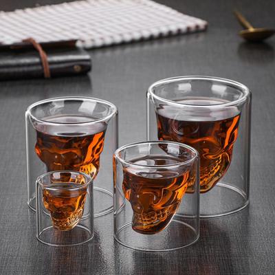 Hitzebeständiger doppelwandiger Totenkopf-Glasbecher für Kaffee, Whiskey, Cocktails und Wasser