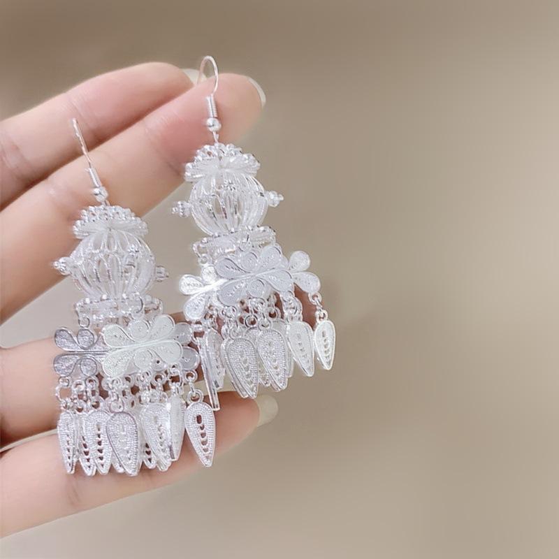 Ethnic style earrings Alloy silver-plated Miao ethnic minority Dong Yi earrings Earrings