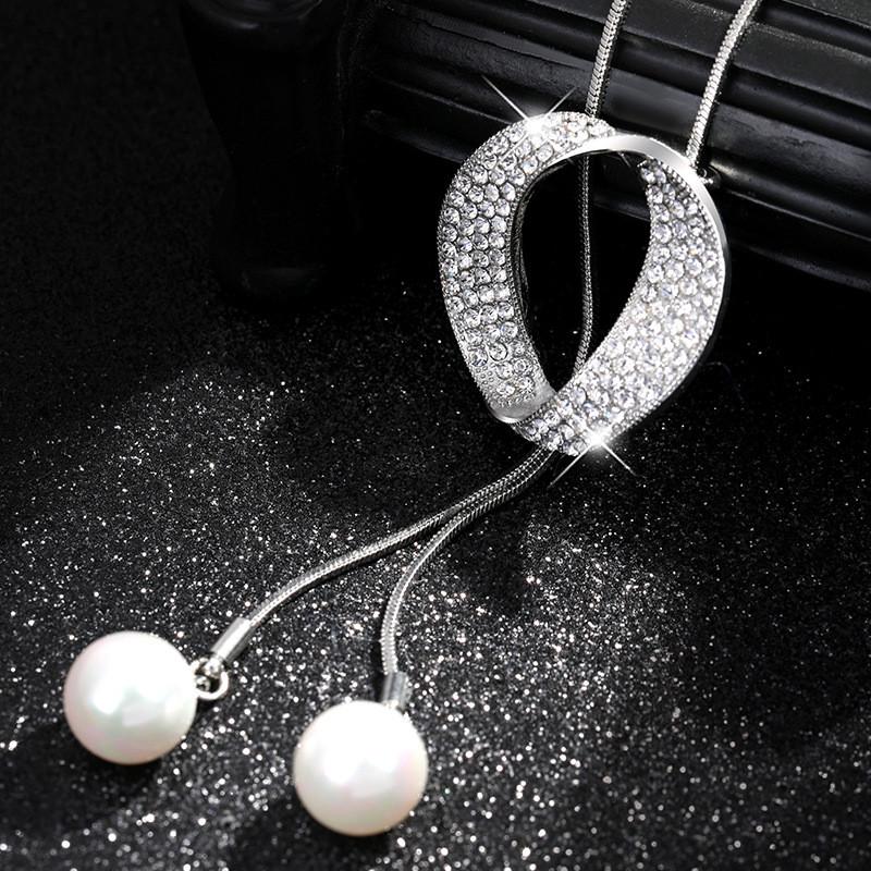 Simple And Stylish Women's Sweater Chain Necklace With Decorative Pendant Jewelry
