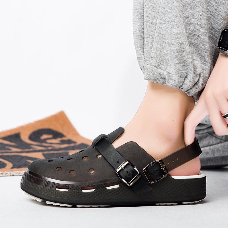2025 new summer sports and leisure hole shoes cool slippers drive two wear thick-soled light sandals live broadcast 2025