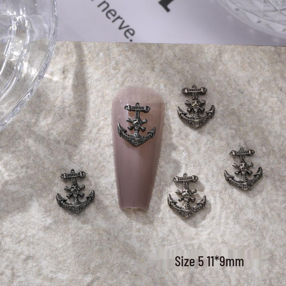 Retro Dunkelchrom Halloween Nagelanhänger: Engel, Schädel, Punk-Herz