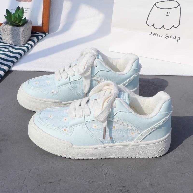 Retro Soft-soled Small Floral Casual Board Shoes Women's Ins Tide 2025 Summer and Autumn Thick-soled Versatile Sports Bread German Training Shoes