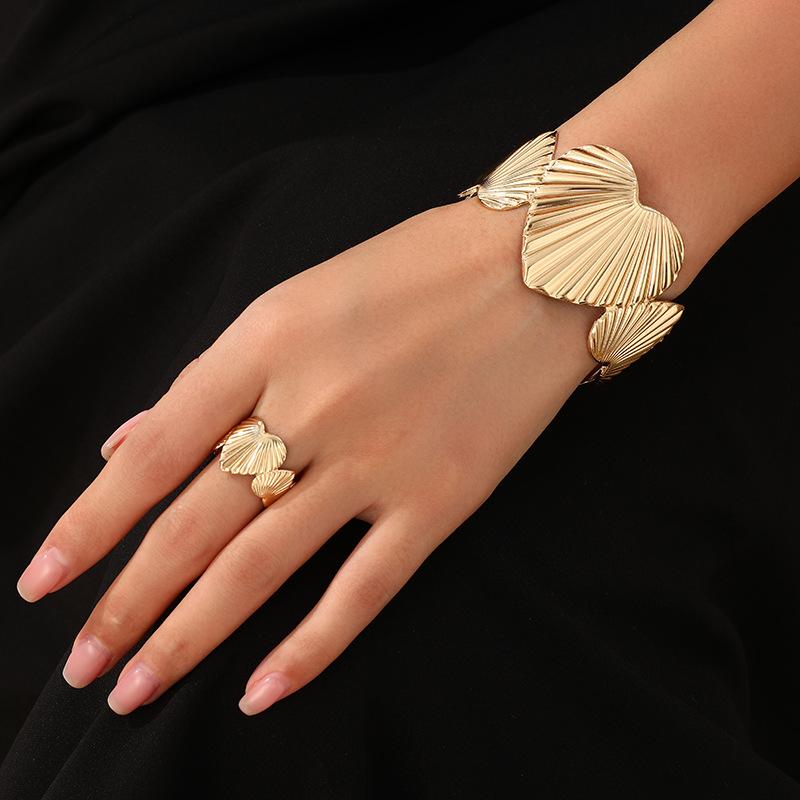 Geometric Stripe Love Light Luxury Premium Sense Opening Adjustable Metal Bracelet Ring Set