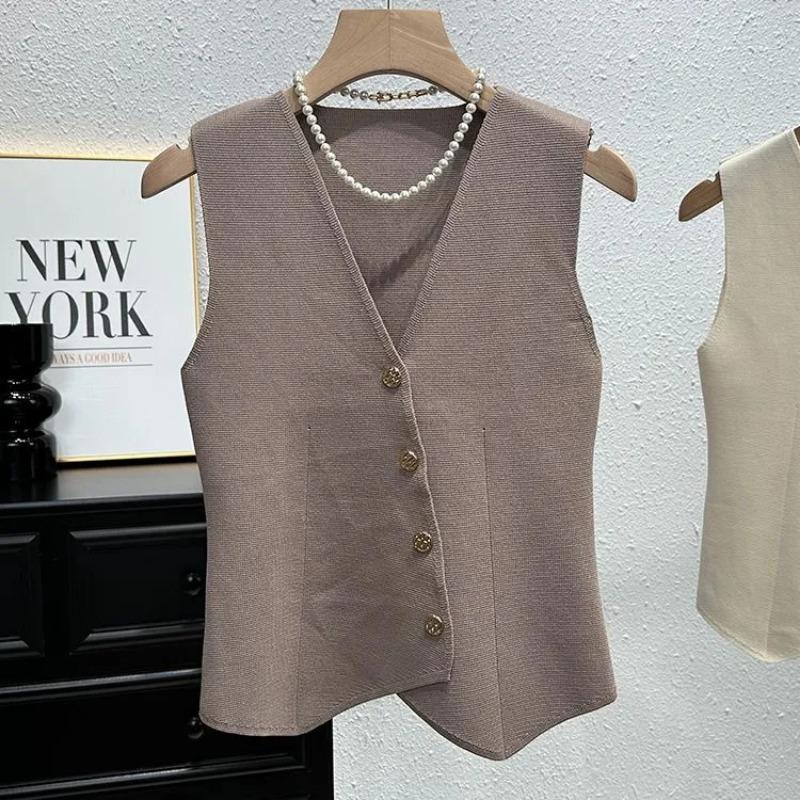 

Women V Neck Sleeveless Asymmetric Gold Button Knit Vest Black OneSize верблюд