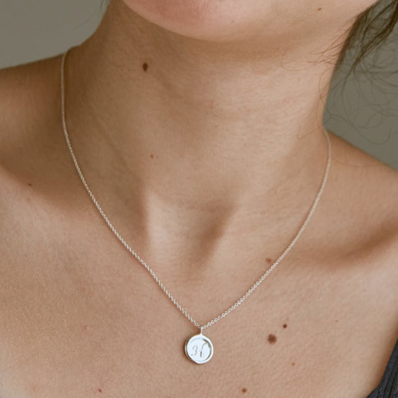 IRIS The Initials Small Sealing Initial Necklace_Silver