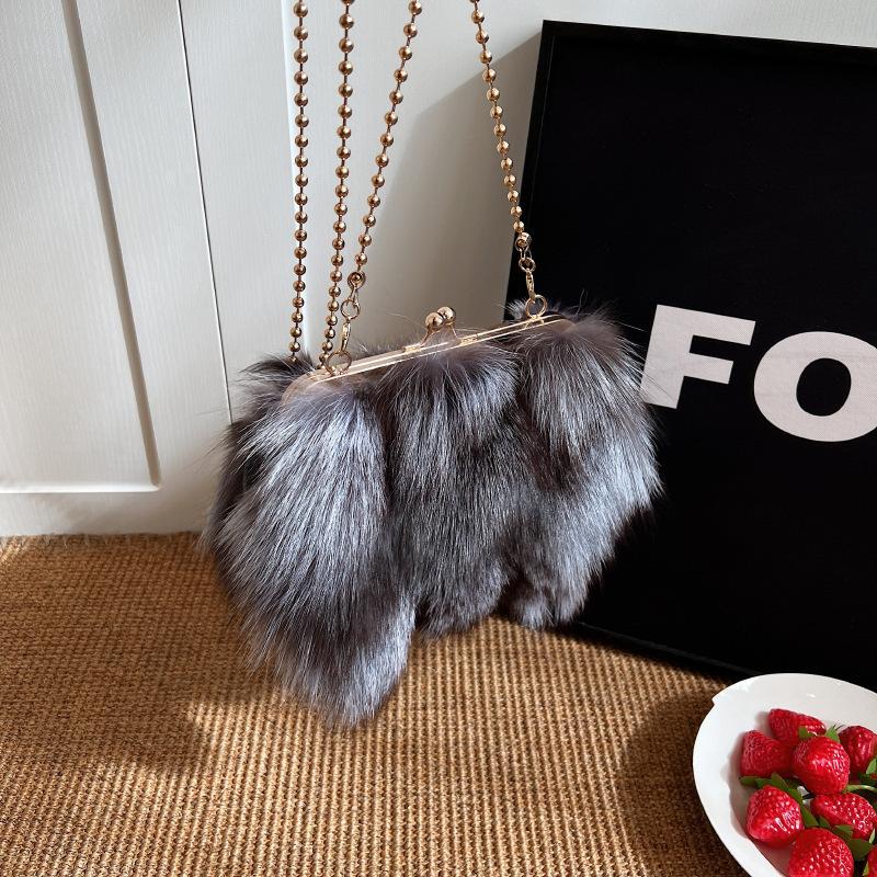 2025 new imitation fox hair women's shoulder bag trendy chain messenger bag fashionable versatile clip buckle bag