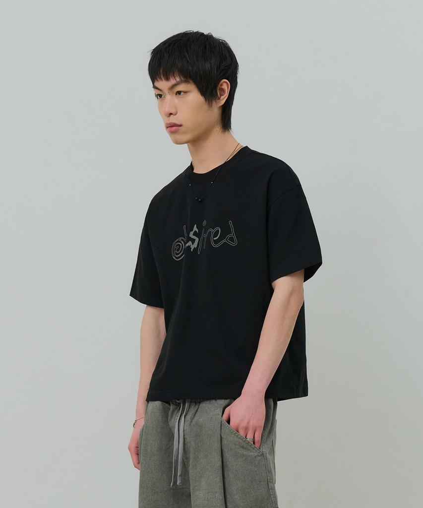 Desiledeu Front Graphic Crop Short Sleeve T-Shirt-Fbsk5805D03
