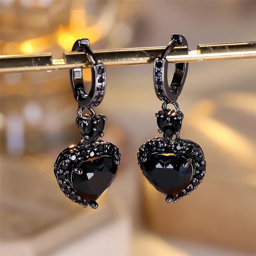 Charm Female Small Black Zircon Stone Heart Hoop Earrings Vintage Fashion Wedding  For Women