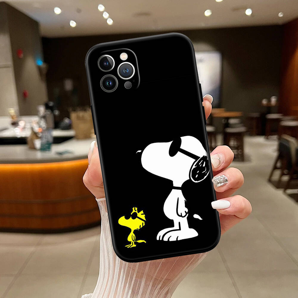 Cartoon Snoopy Case for Samsung A06 A35 A25 A24 A15 A05S A05 M55 M35 M15 A02 A12 A13 A10 A16 A20 A30 A22 A31 A32 A33 A42 A50