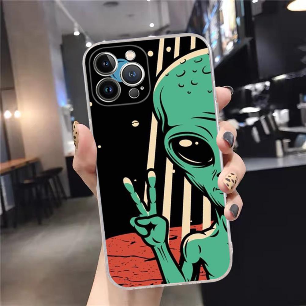 Funny Aesthetics Cartoon Alien Space Phone Case Silicone Soft For Iphone 16 15 14 13 12 11 Pro Mini XS MAX Plus X Cover