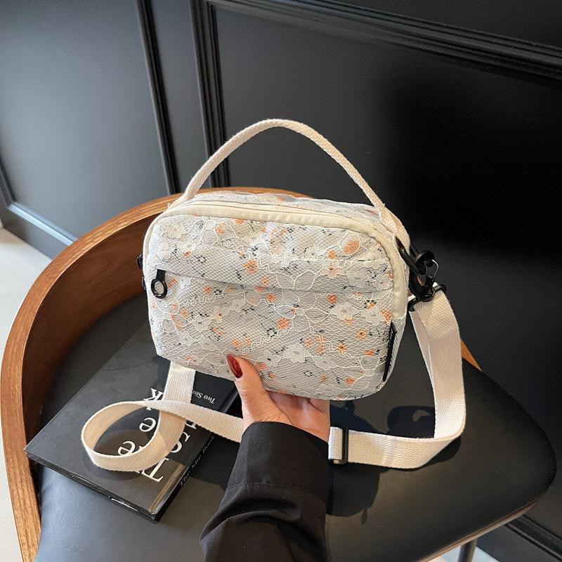 

Small fresh floral hand bag women s summer new versatile casual shoulder messenger bag small square bag бежевый