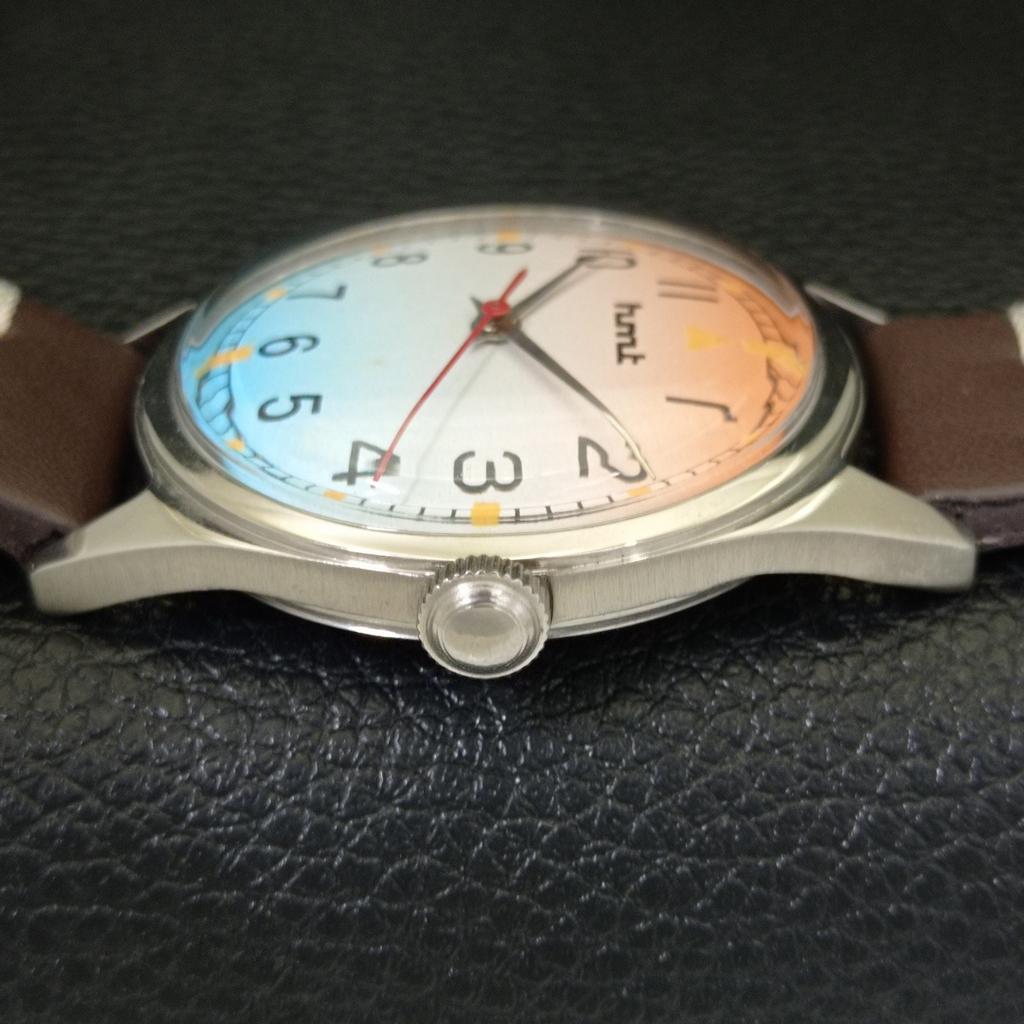 INDIAN VINTAGE HMT HAND-WINDING MENS WRIST WATCH A702805-1 R211-a702805