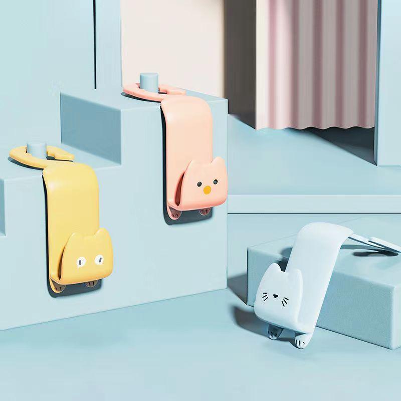 2pcs Adorable Car Hook, Cartoon Decoration for the Rear Seat of a Car, Creative Multi-functional Small Storage Hook