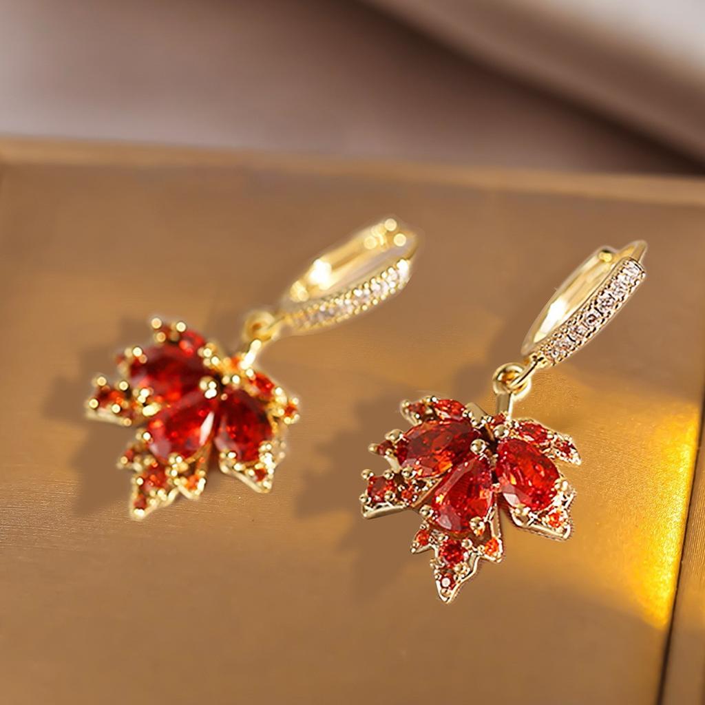 Náušnice pecky s červeným javorovým listem z kamínků pro ženy, francouzský temperament, křišťálové střapcové náušnice, svatební party šperky, dárek