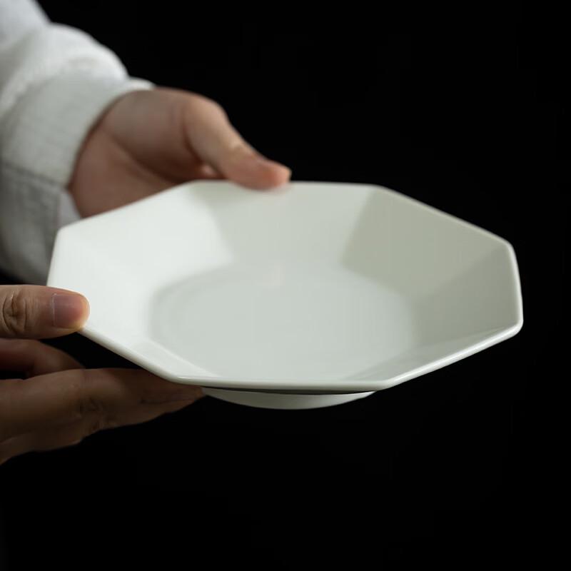 Ru Han White Ceramic Dinner Plate