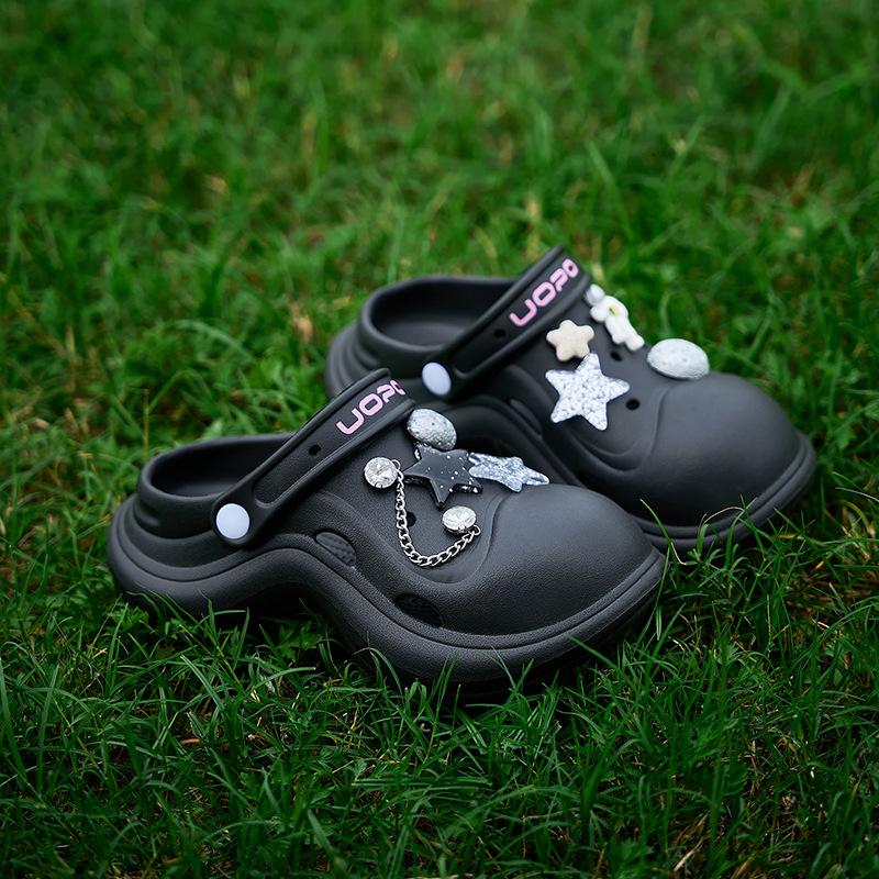 Lochschuhe, Damen neuer Sommer-Außenbereich rutschfest, desodorierend, kühle Hausschuhe, atmungsaktive und erhöhte dicksohlige Bag-Head-Hausschuhe