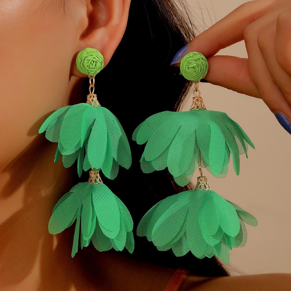 Boho Style Chiffon Flower Earrings Exaggerated Ear Studs Trendy Fabric Tassel Earrings  for Women зелёный
