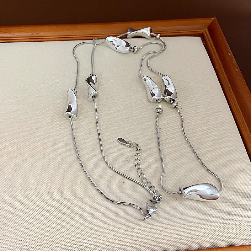 

Серебряное зеркальное черное шнурковое ожерелье для женщин - Модная длинная цепочка для свитера Осень/Зима с нишевым дизайном