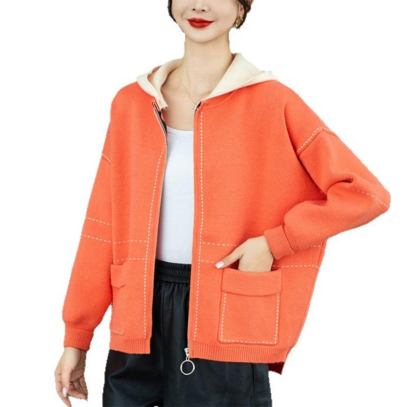 Middle-aged and elderly women's knitted sweater cardigan mother spring and autumn coat fashionable red natal year clothes new year clothes